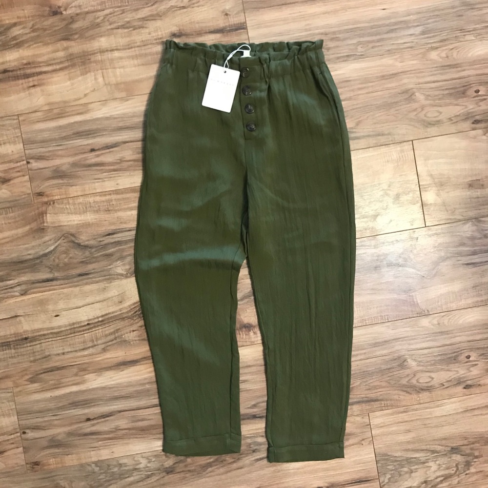 Down East Button Ruffle Button Fly Pant